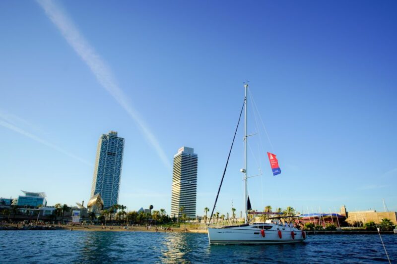 Barcelona: Light Brunch Sailing Experience with Drinks - Key Points