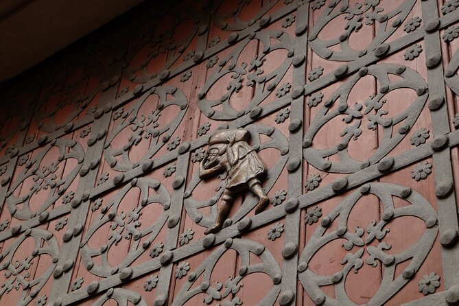 Barcelona Literary Tour - Beyond Orwell and Hemingway - El Raval: A Neighborhood in Literary Transformation