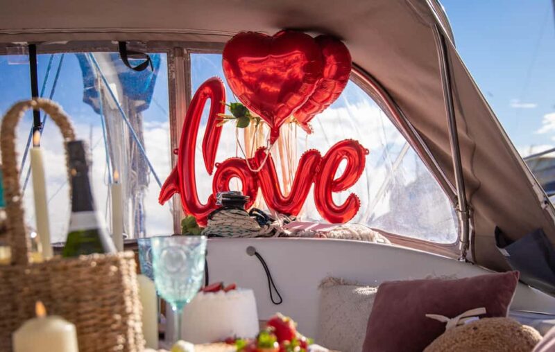 Barcelona: Marriage Proposal on a Sailboat - What You Must Know About the Sailing Experience