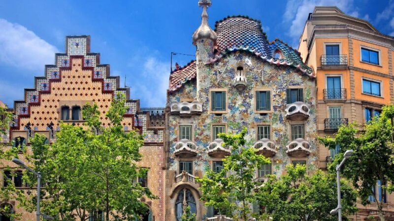 Barcelona: Modernism Gaudi Architectural Walking Tour - Why Choose This Gaudi Walking Tour?