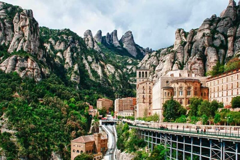 Barcelona: Monserrat, Castle and Salt Private Tour - Final Thoughts on the Monserrat, Castle, and Salt Private Tour
