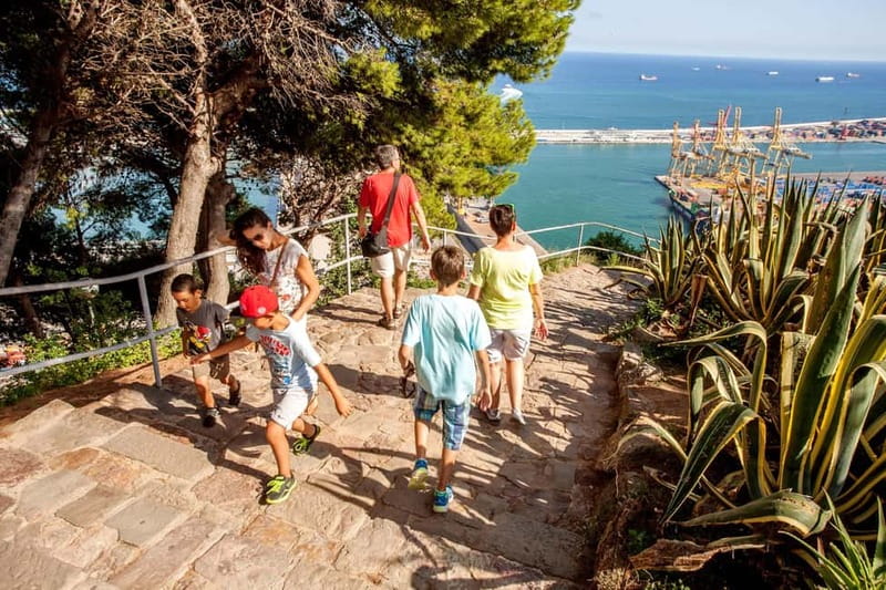 Barcelona: Montjuïc Cable Car Roundtrip Ticket - Practical Tips for a Smooth Trip