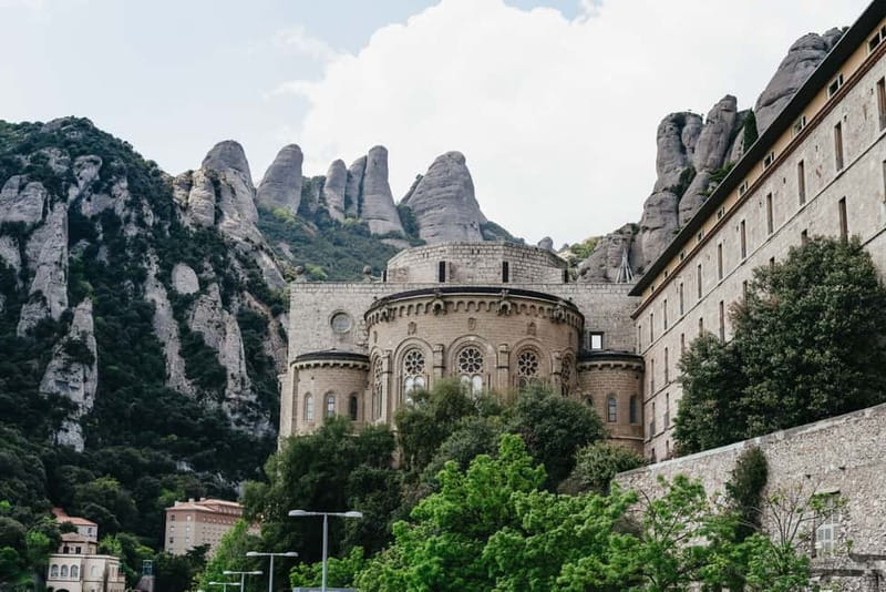 Barcelona: Montserrat, Cogwheel, Black Madonna & Winery Tour - Practical Tips and Considerations