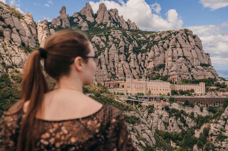 Barcelona: Montserrat Monastery and Natural Park Day Trip - The Experience of the Guides and Tour Style
