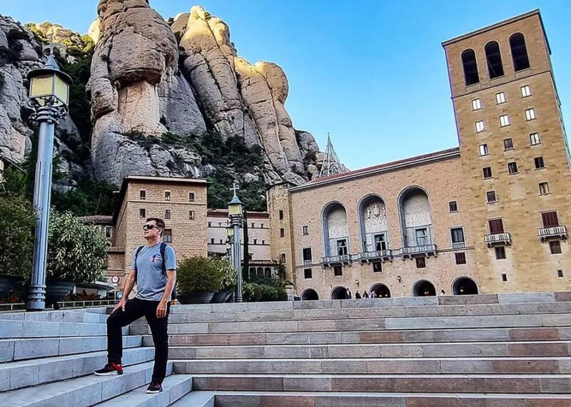 Barcelona: Montserrat Monastery Guided Tour with Transfers - Key Points