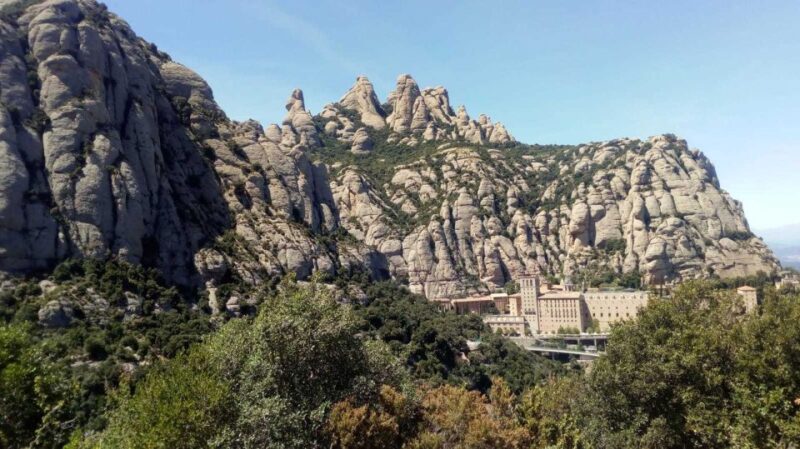 Barcelona: Montserrat Private Trip with Monastery Ticket - Sampling Local Flavors at the Farmers Market