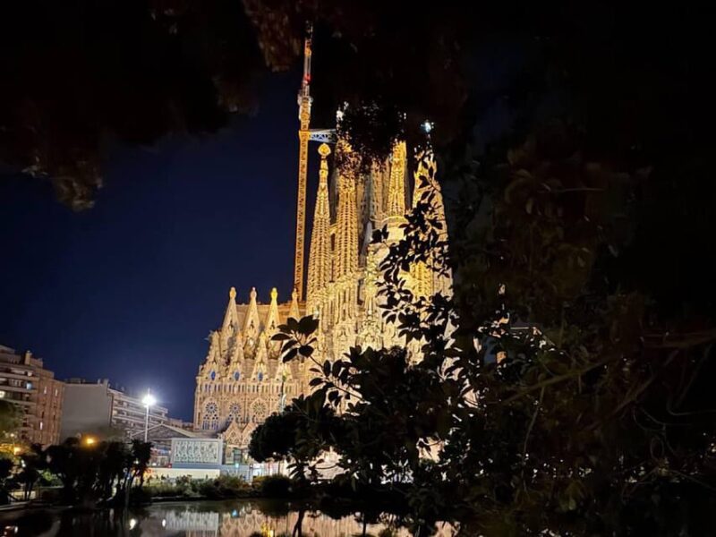 Barcelona: Mysteries and Legends Night Tour - Exploring the Gothic Quarter and the Santa Eulalia Underground River