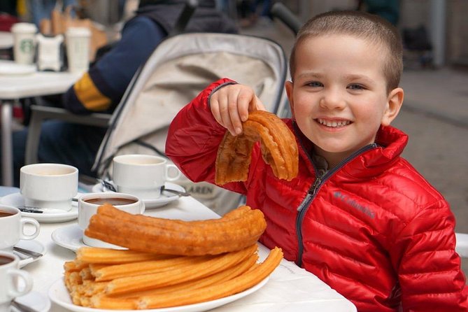 Barcelona Old City Tour for Kids and Families with Churros Stop - Explore Barcelona’s Old City with a Family-Focused Tour for Kids