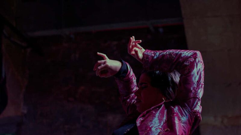 Barcelona: Old Town Artistic Tour & Flamenco Show - Key Points