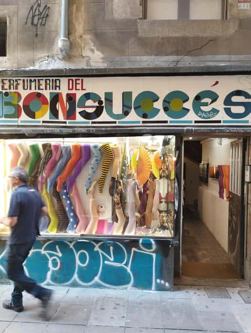 Barcelona: Old Town Historic Shops Guided Tour - Key Points