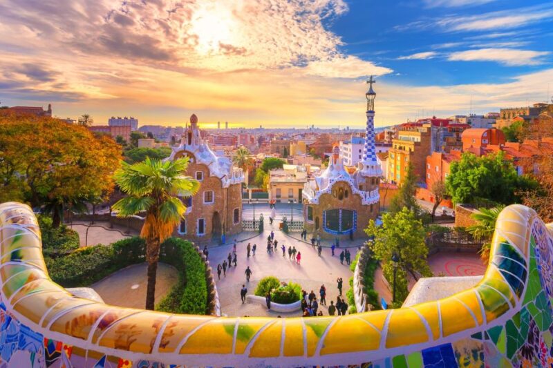 Barcelona Old Town Private Walking Tour with Cruise Tickets - Logistics: Meeting Point, Group Size, and Accessibility