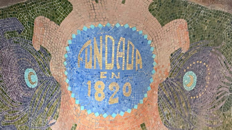 Barcelona: Old Town Tour with Artists - Iconic Sights: The Grand Theater of Liceu and La Rambla