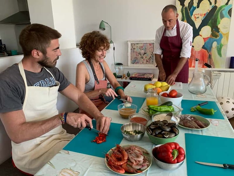 Barcelona: Paella Seafood Master Cooking Class with Sangria - Meet Chef Alfonso: Expert Guidance with a Personal Touch