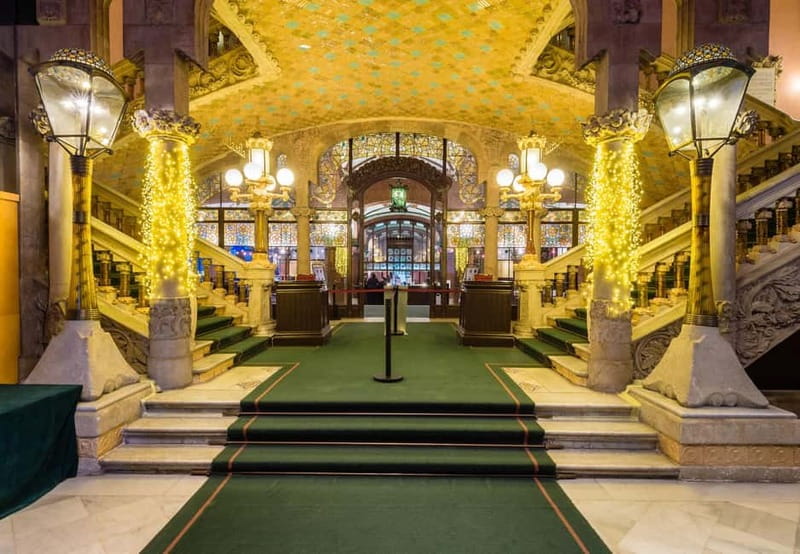 Barcelona: Palau de la Música Guided Tour in Japanese - Highlights of the Palau de la Música Catalana Architecture
