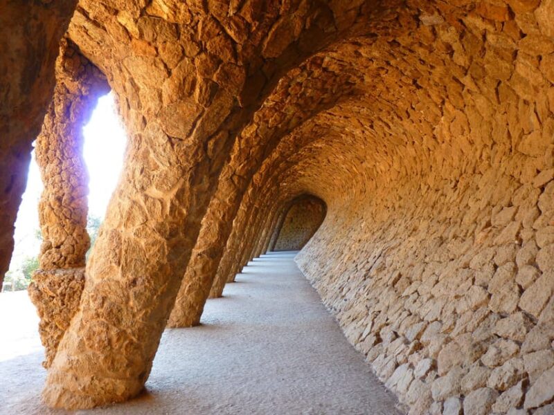 Barcelona: Park Güell Guided Tour - The Guide’s Expertise and Style