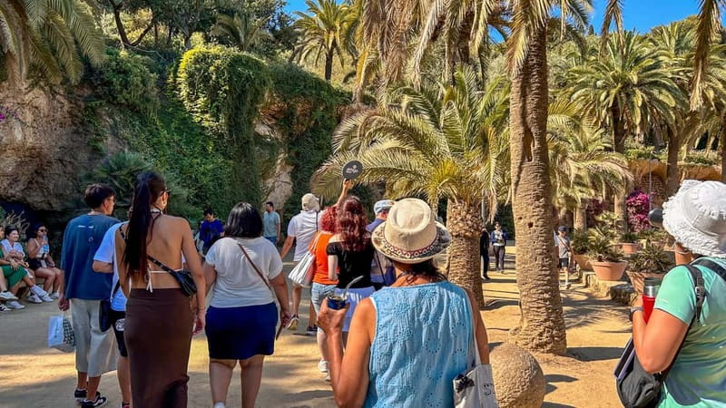 Barcelona: Park Güell Guided Tour with Skip the Line Ticket - Free Time to Explore Beyond the Guided Tour