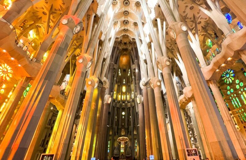 Barcelona: Park Güell & La Sagrada Familia Tickets and Tour - Practical Tips for Participants