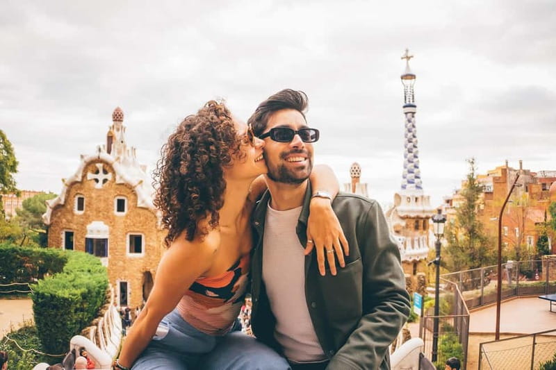 Barcelona: Park Guell Photoshoot - The Value of Professional Photos Compared to Selfies