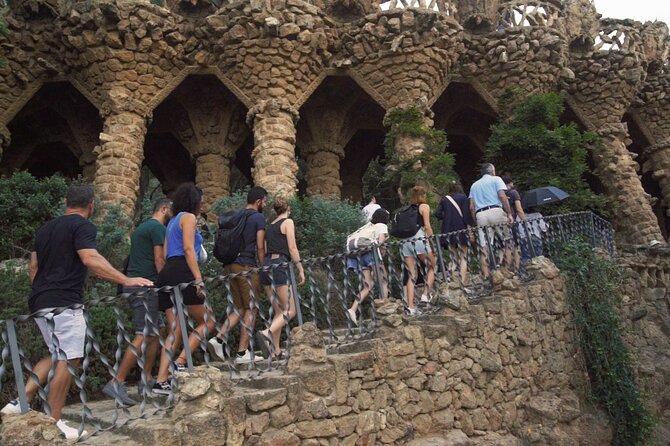 Barcelona: Park Guell Tour with Tickets  Skip the Line Today - Scenic Views and Photo Opportunities