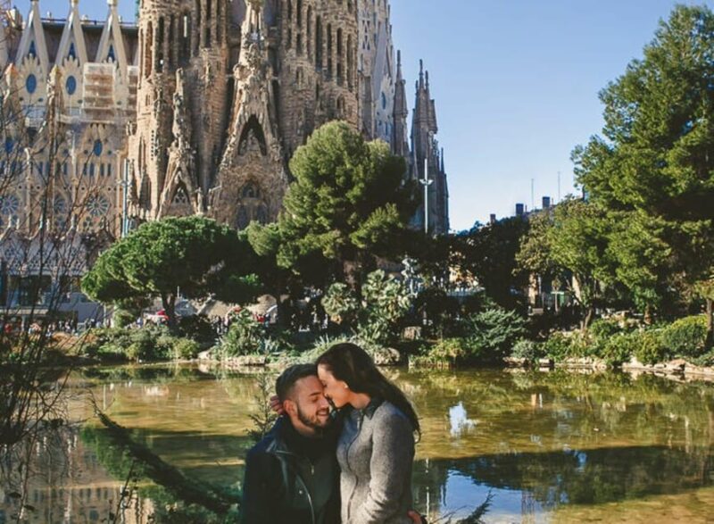 Barcelona: Photo Shoot + Exclusive Video of the Best Moments - Starting Point at Praça Real: The Easy-to-Identify Meeting Spot