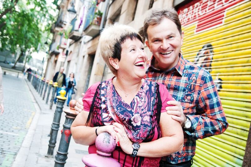 Barcelona: Photoshoot Tour Old Town - How the Photos Are Delivered and Group Size Benefits