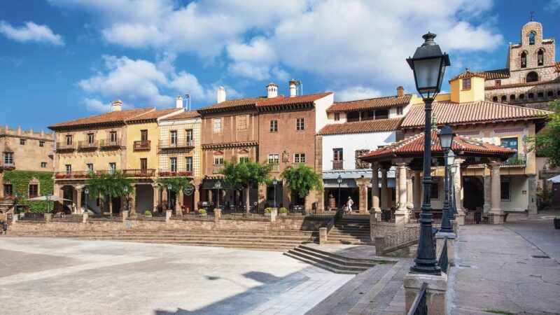 Barcelona: Poble Espanyol Skip-The-Line Ticket - Food, Drink, and Shopping Options