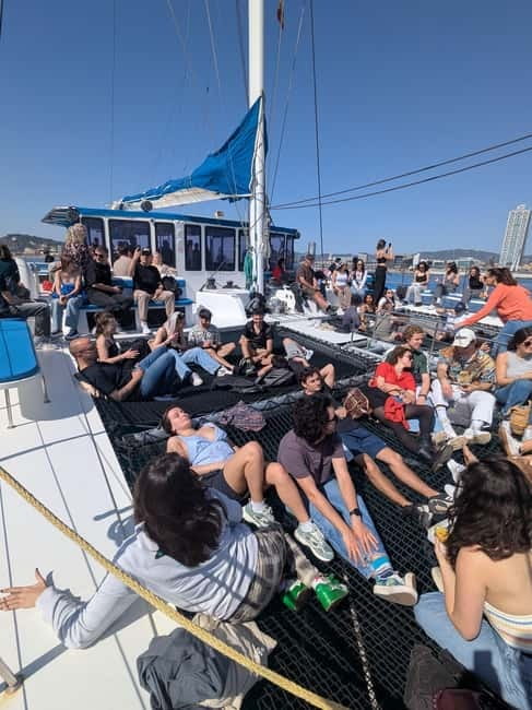 Barcelona: Premium Shared Sunset Cruise (Drinks & Snacks) - Navigating the Departure Point at Port Olimpic