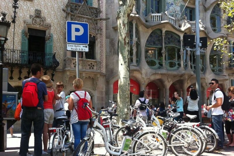 Barcelona: Private 5 Neighborhoods Tour by Electric Bike - Explore Barcelona’s Distinct Neighborhoods by Electric Bike