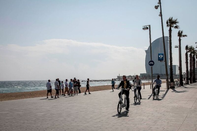 Barcelona: Private 5 Neighborhoods Tour by Electric Bike - Key Points