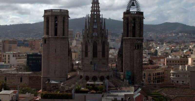 Barcelona: Private Gothic Quarter & Eixample Highlights Tour - Logistics and Convenience