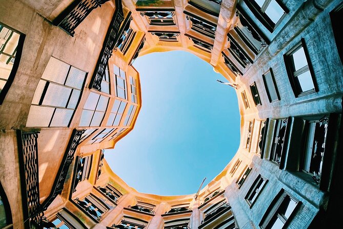 Barcelona Private Gothic Quarter Tour with Flamenco Show - Walking Through the Jewish Quarter and Medieval Squares
