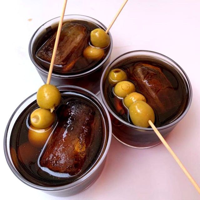 Barcelona: Private Guided Vermut Tour with Tapas and Drinks - Who Should Consider This Experience