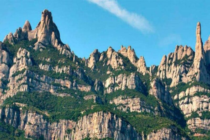 Barcelona: Private Tour Castles, Salt, Montserrat and Wines - Inside the Salt Mountain: Over 1,000 Years of Salt Mining