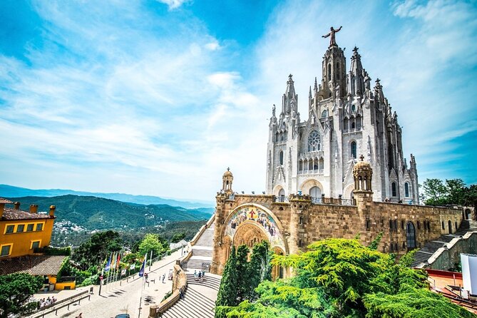 Barcelona Private Tour to Tibidabo Mountain - Inside the Temple de Sagrat Cor and Tibidabo Amusement Park