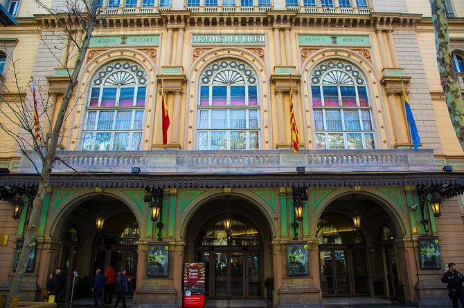 Barcelona Private Walking Tour through the City of Gaudi - Exploring Gothic and Modernist Architecture: Santa Maria del Pi, Casa Batlló, and Casa Amatller