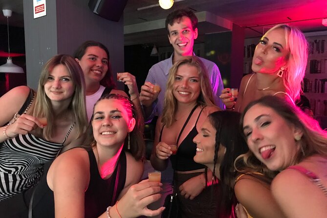 Barcelona Pub Crawl by KING -The Best Party tour & VIP Club Entry - Start of the Night: Meeting in Barcelona at 10:30 pm