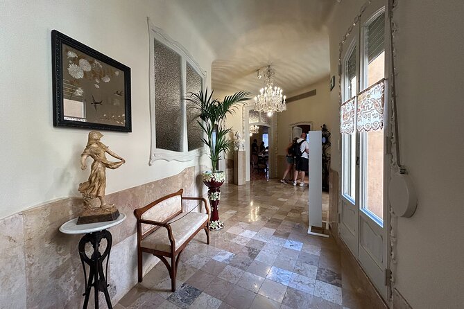 Barcelona: Reserved Entrance to Casa Mila (La Pedrera) with Audio - Comparing This Tour to Other Barcelona Attractions