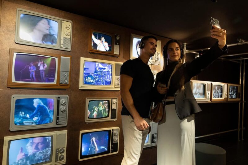 Barcelona: Rock Museum- Guitar Legends Hall - An Honest Look at the Limitations