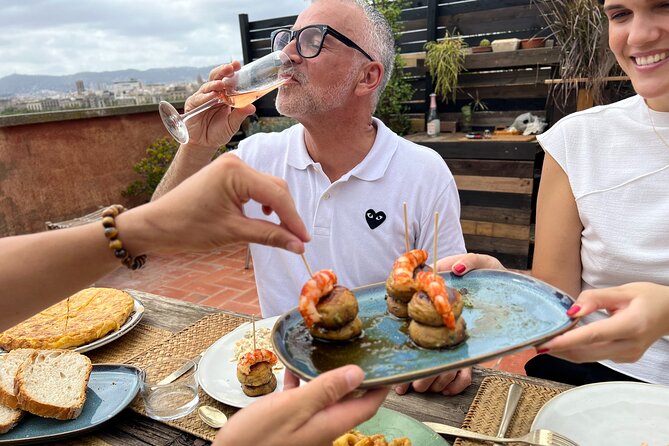 Barcelona: Rooftop Tapas & Sangria class with a Local Chef - Key Points