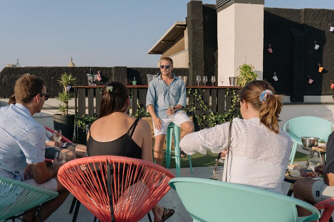 Barcelona Rooftop Wine Tasting  Fun, Social & Unpretentious! - Key Points