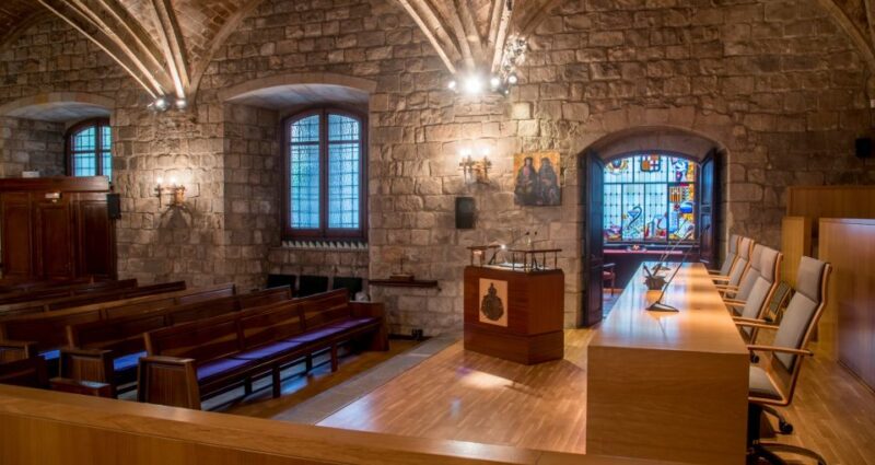 Barcelona: Royal Academy of Pharmacy of Catalonia Tour - Discover the Medieval Pharmacy at the Royal Academy of Pharmacy of Catalonia