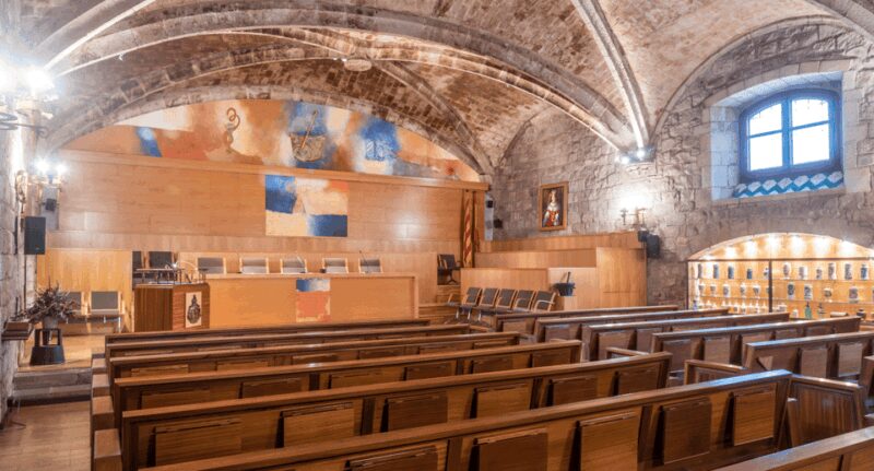 Barcelona: Royal Academy of Pharmacy of Catalonia Tour - Tools and Equipment Used in Historical Pharmacy Practice
