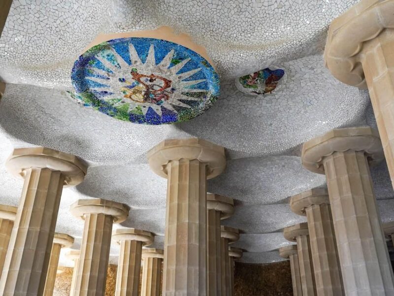 Barcelona: Sagrada Familia and Park Güell Tour - Tour Pacing, Group Size, and Accessibility