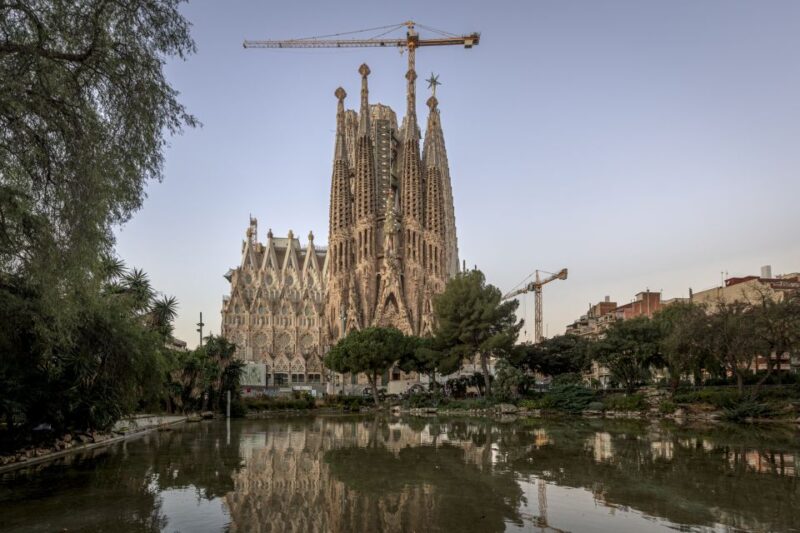 Barcelona: Sagrada Familia Entry Ticket with Audio Guide - Key Points