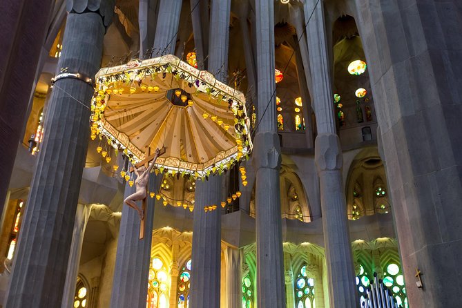 Barcelona: Sagrada Familia Guided Tour with Fast Track Access - The No-Tower Policy and What You Miss