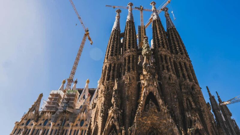 Barcelona: Sagrada Familia Guided Tour with Tickets - The Church’s Unique Architectural Features