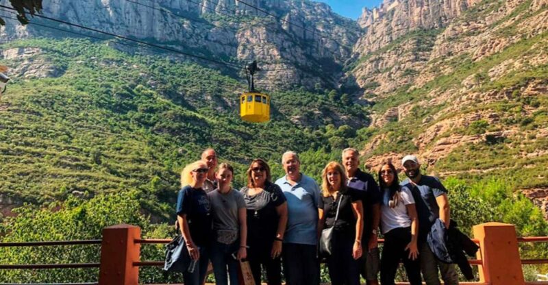 Barcelona: Sagrada Familia & Montserrat Full-Day with Pickup - Experience the Best of Barcelona in One Full Day