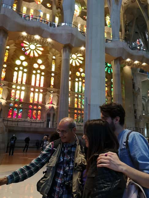 Barcelona: Sagrada Familia Private Tour with Official Guide - Practical Details and Booking Options