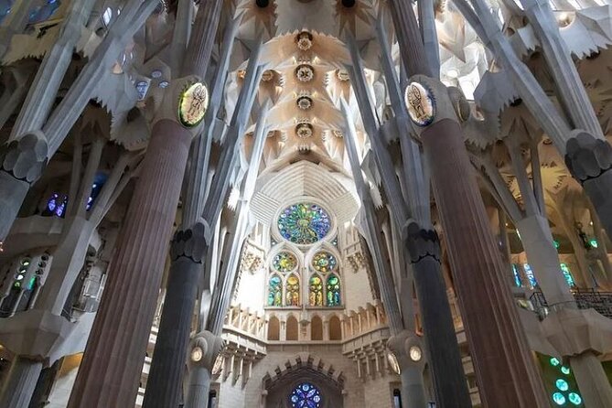 Barcelona Sagrada Familia Skip The Line Insider Guided Tour - Tour Pacing and Group Size