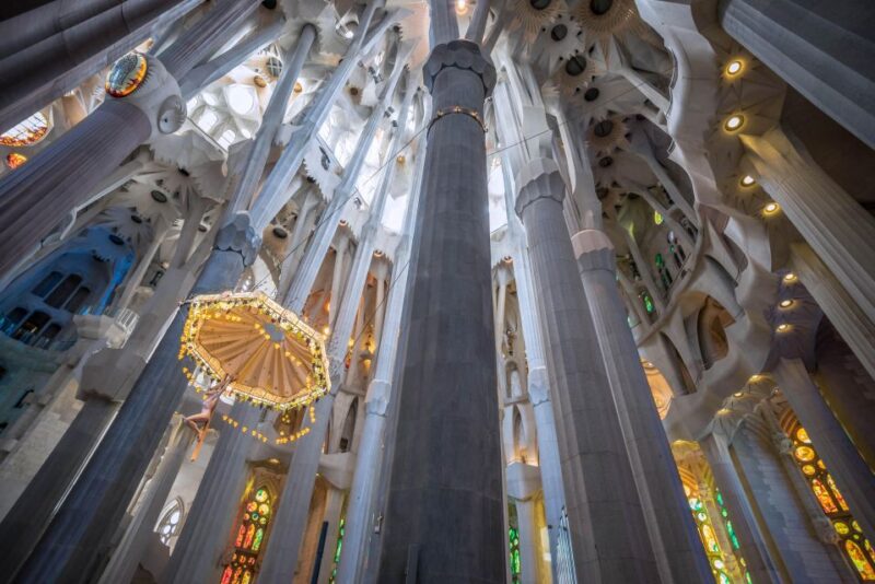 Barcelona: Sagrada Familia Small Group Guided Tour - Accessibility and Practical Considerations for Visitors